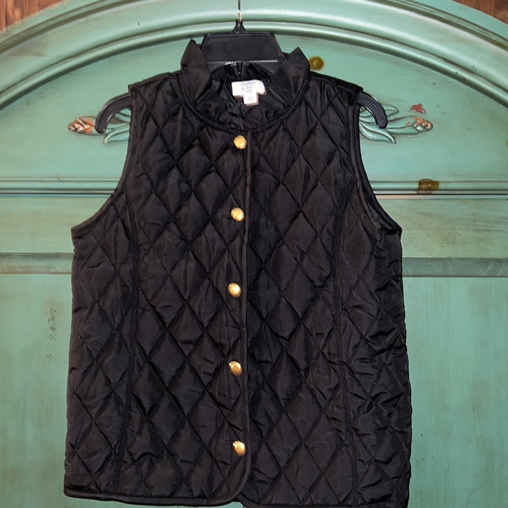 Puffer Vest with Ruffle Collar